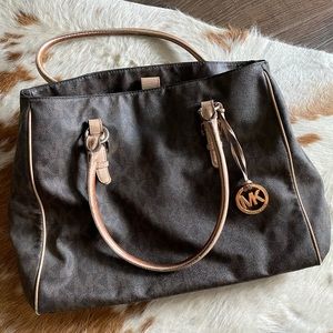 Michael Kors tote
